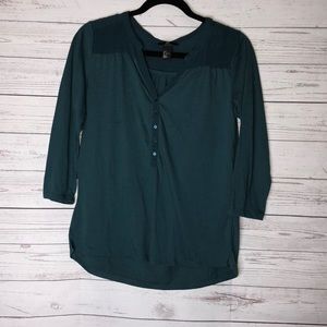 H&M brand 3/4 sleeve top